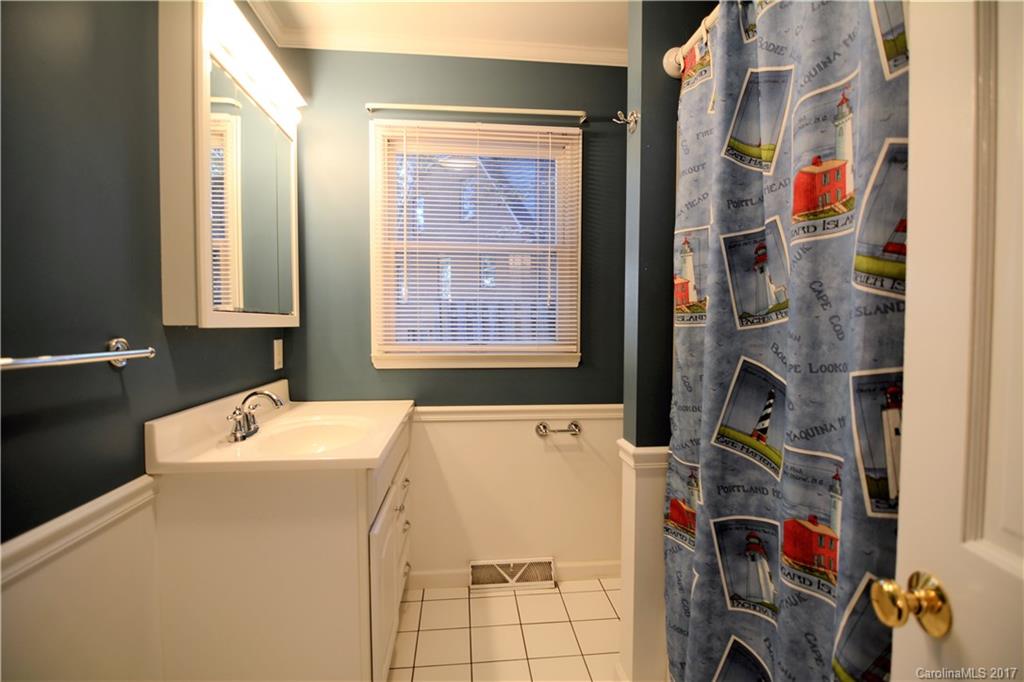 Mitchell Aire - Residential