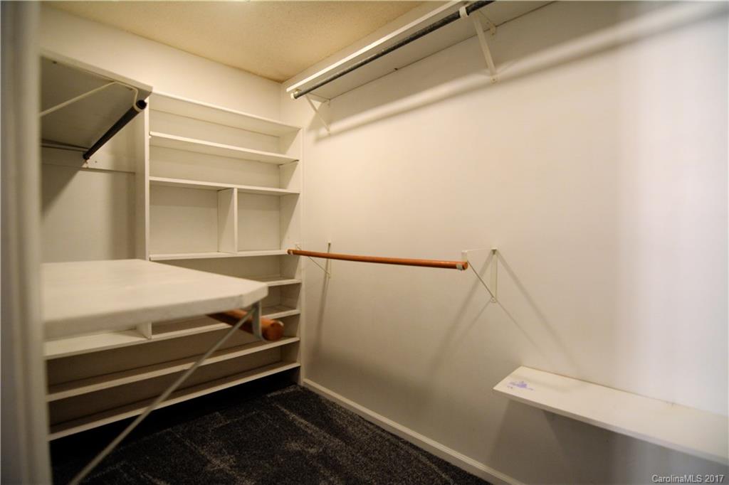 Mitchell Aire - Residential