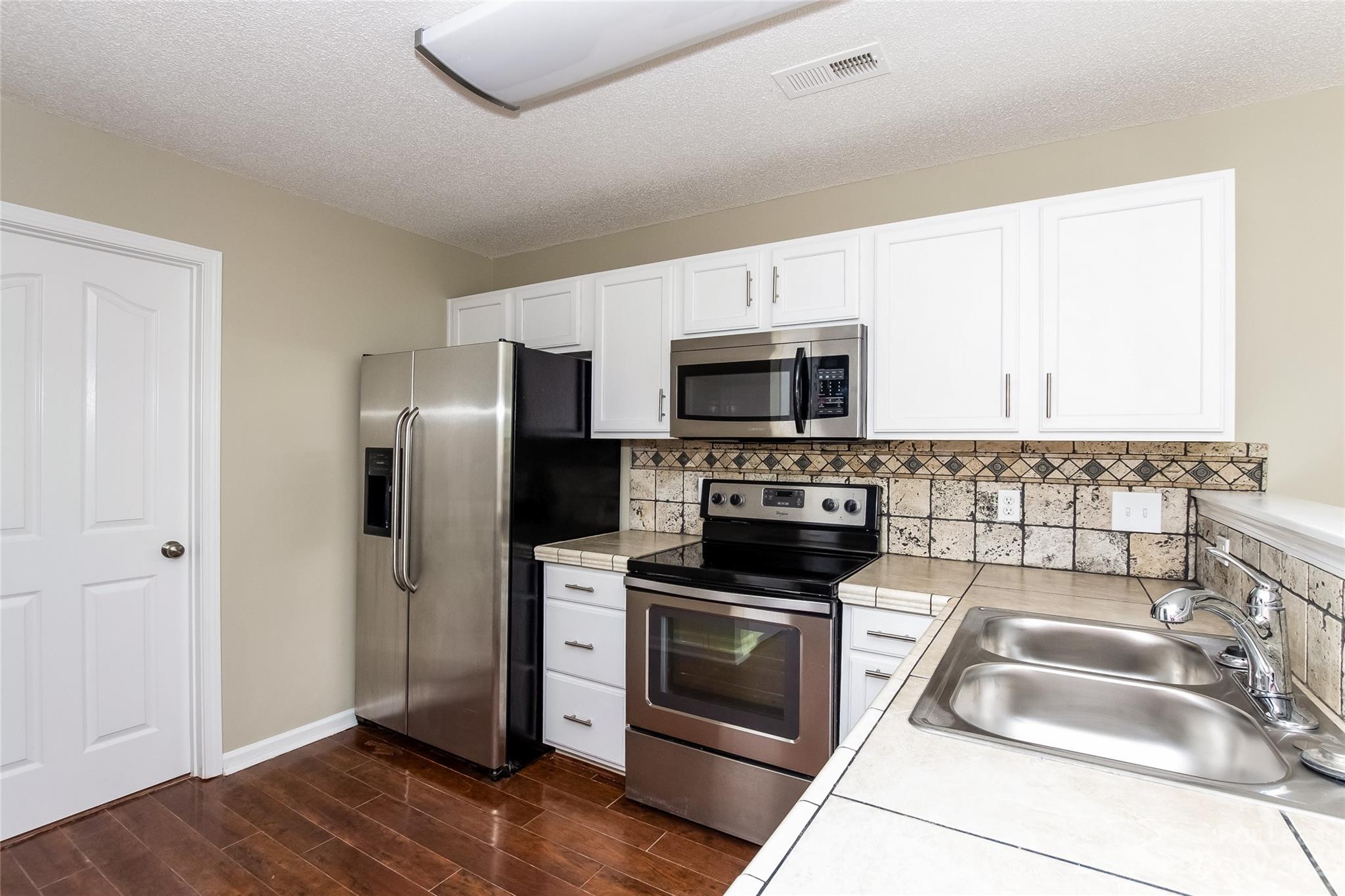 The Hampshires - Residential Lease