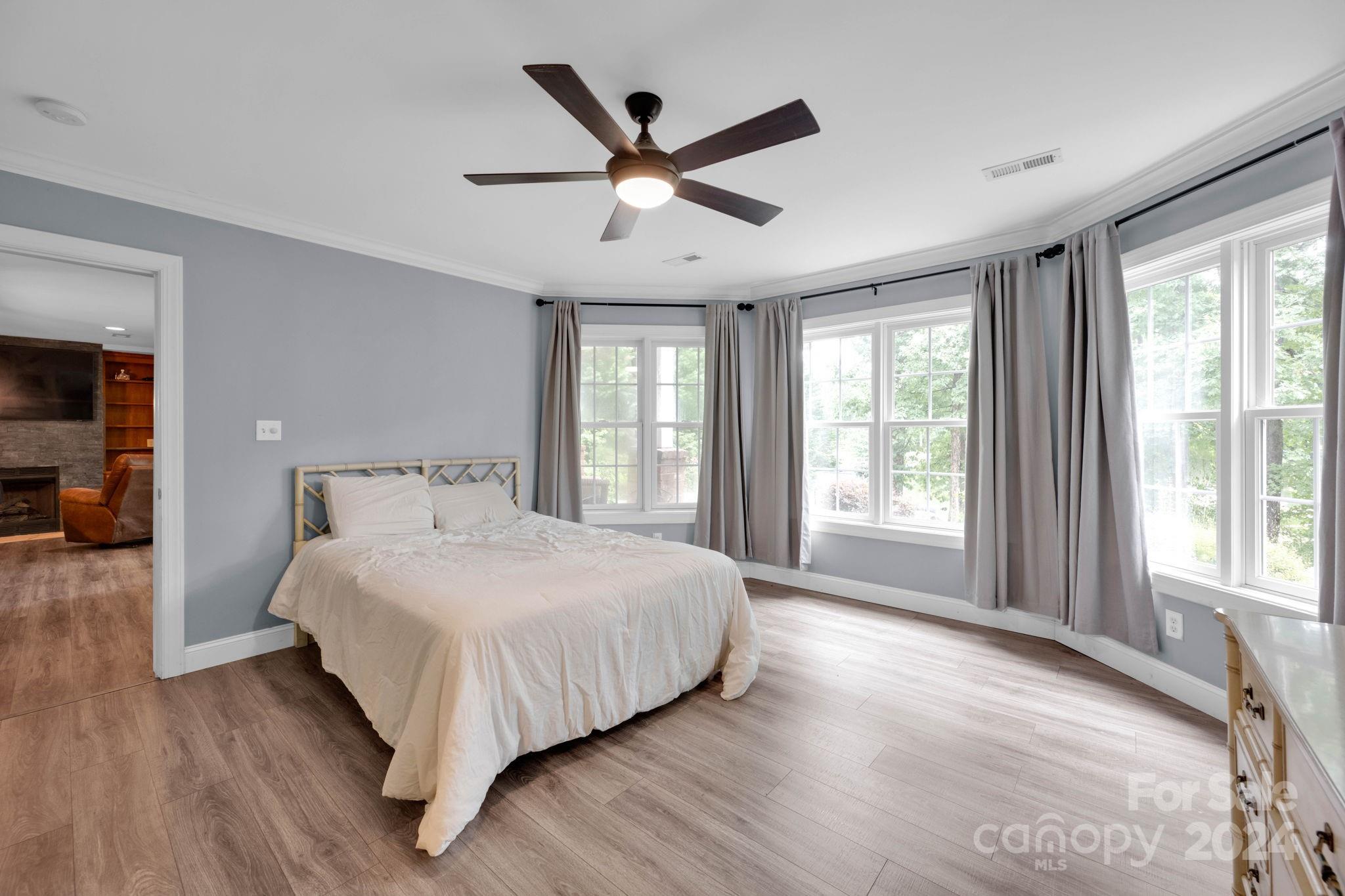 Pinnacle Shores - Residential