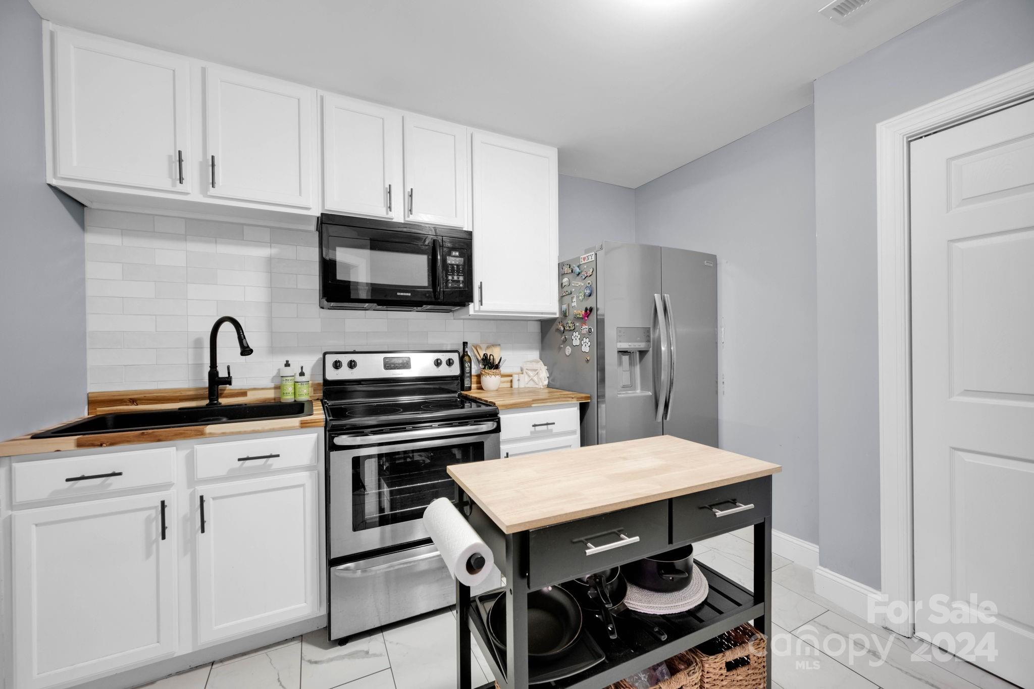 Pinnacle Shores - Residential