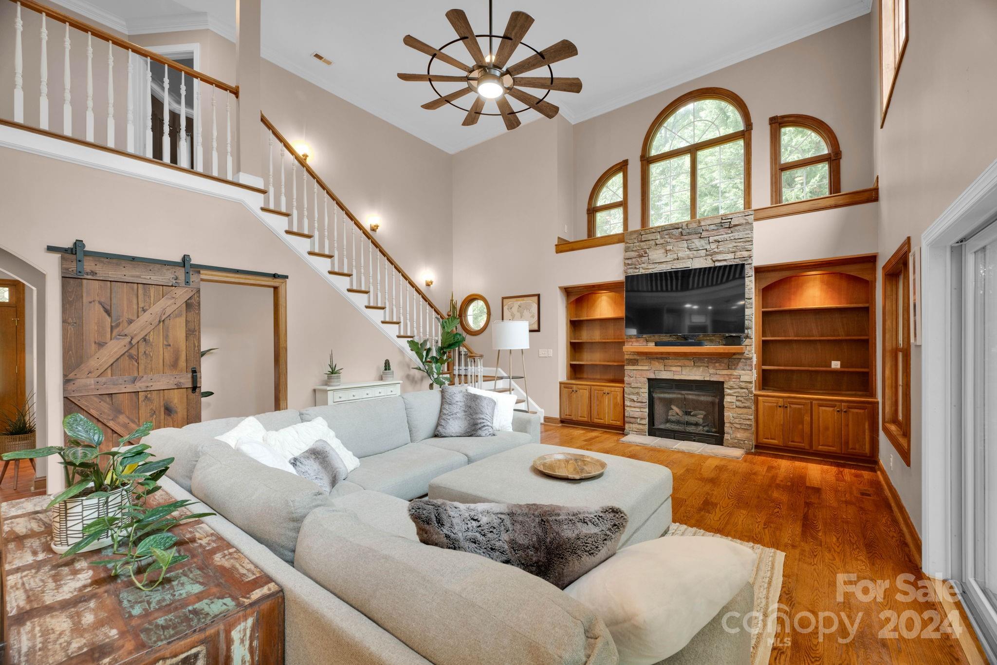 Pinnacle Shores - Residential