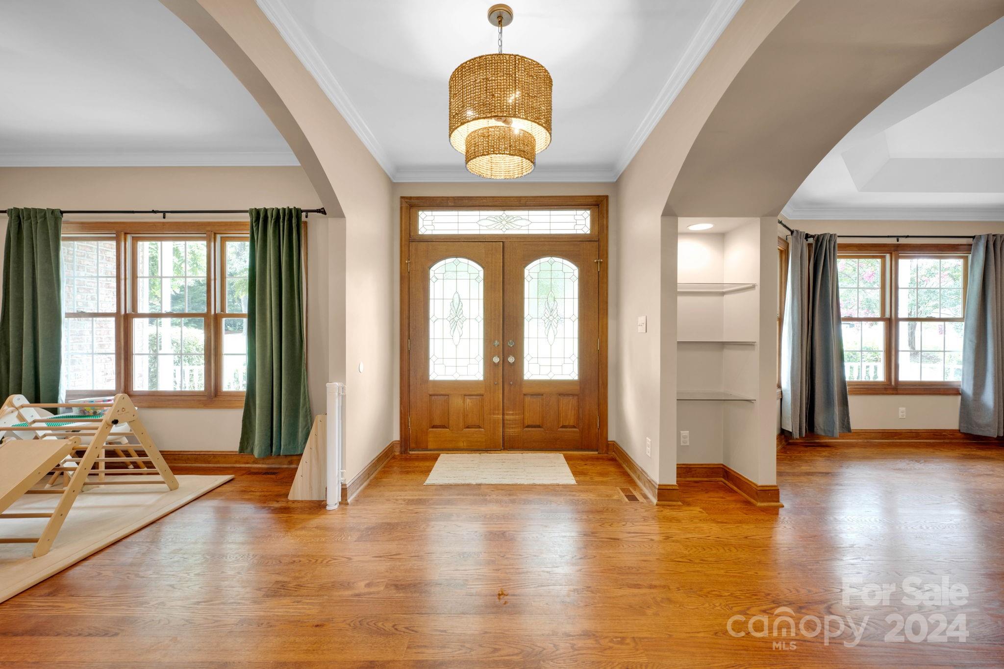 Pinnacle Shores - Residential