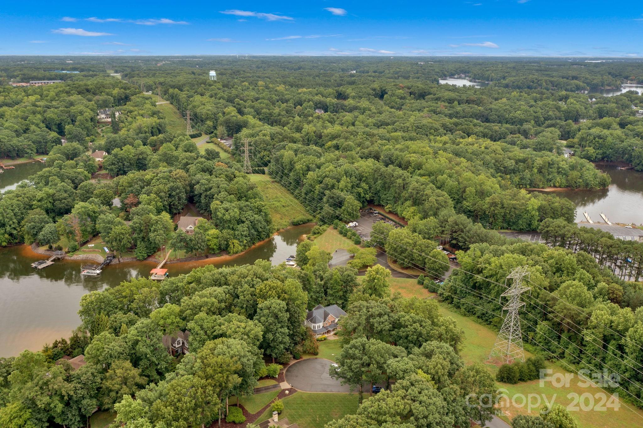 Pinnacle Shores - Residential