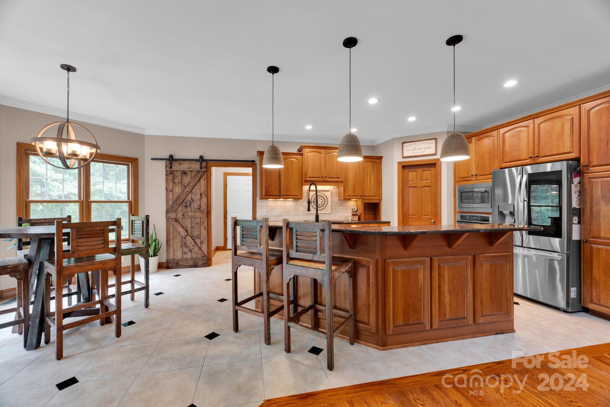 Pinnacle Shores - Residential