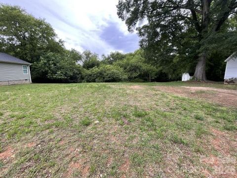 Photo of 19633 S Ferry Street, Cornelius, NC 28031 (MLS # 4396805)