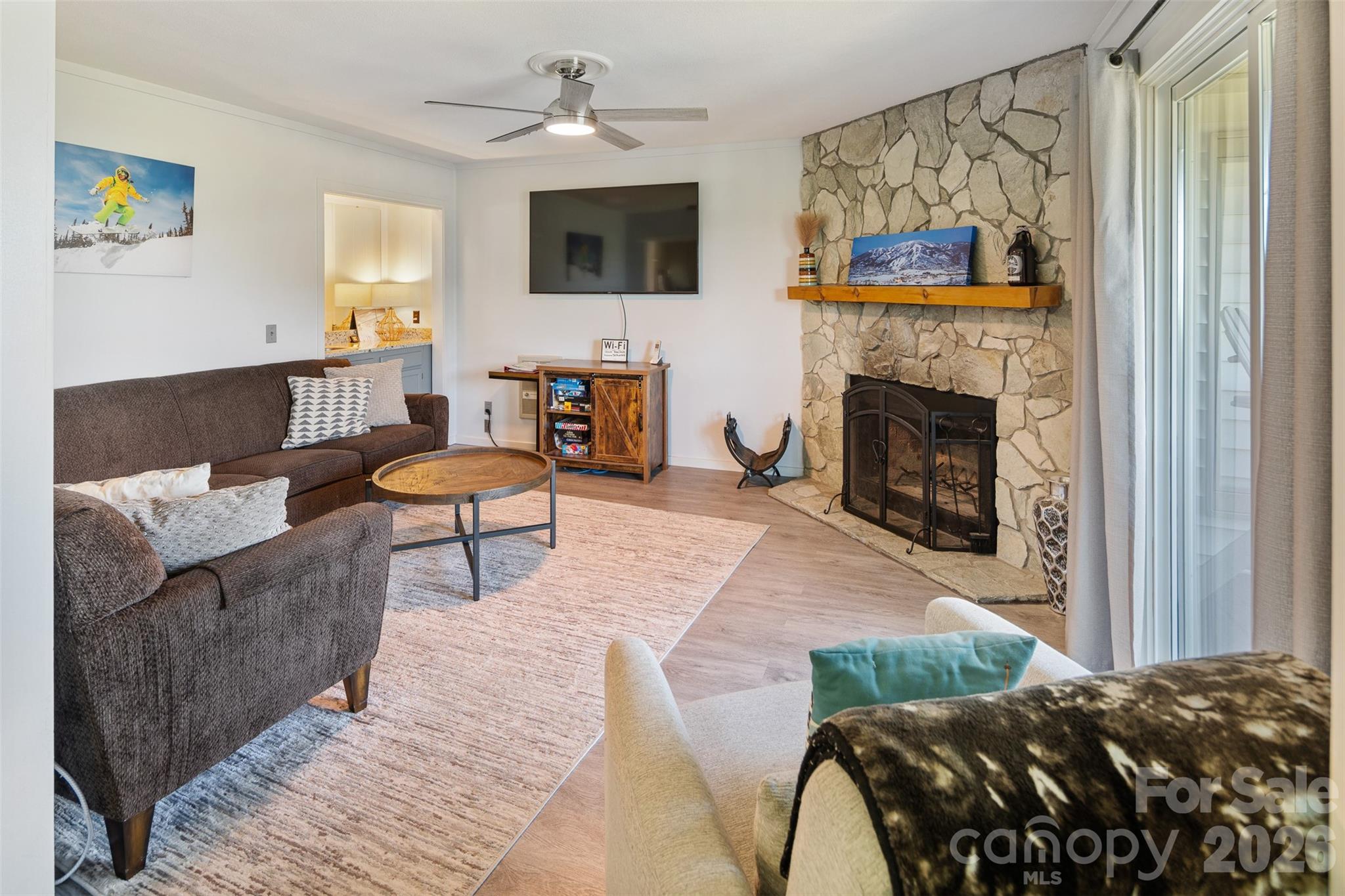 301 Pinnacle Inn Road 3313