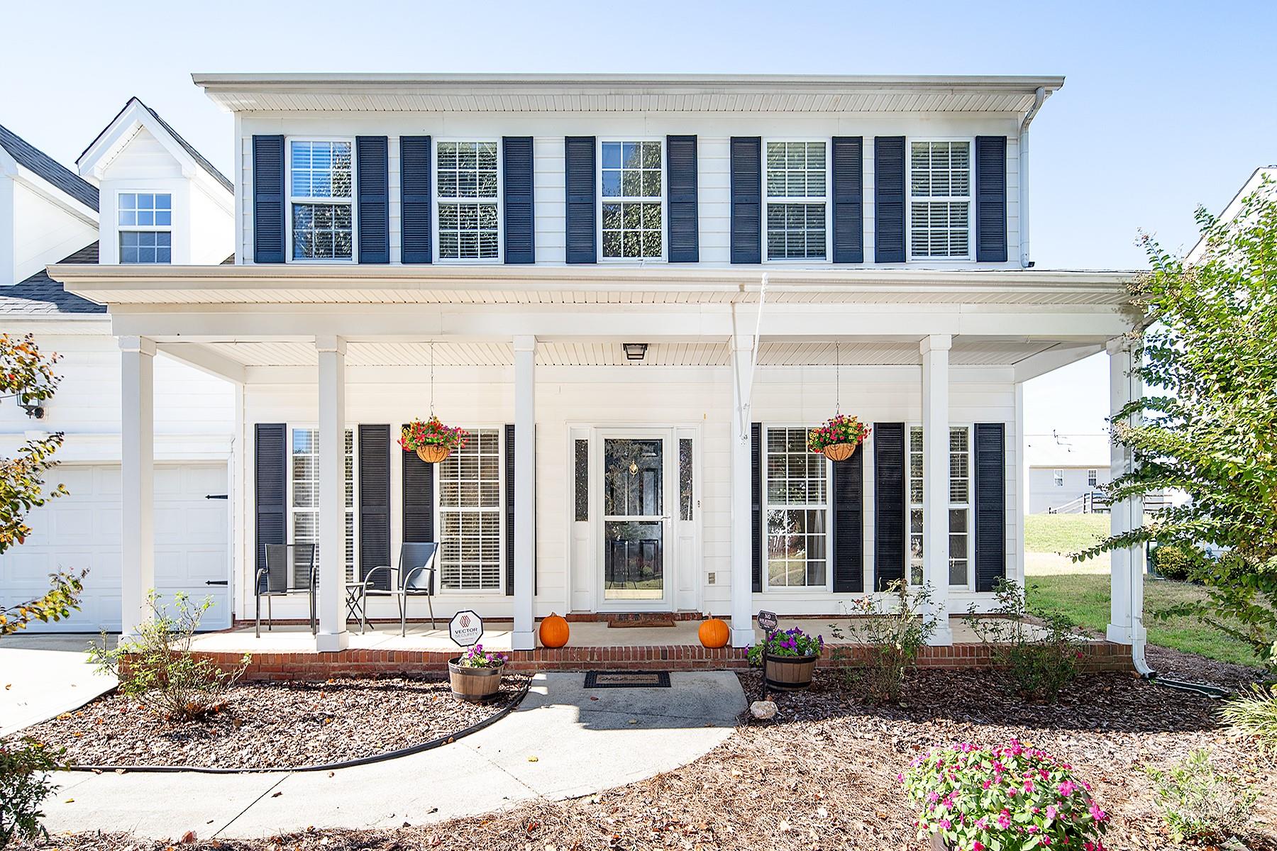 1413 Lockhart Place NW