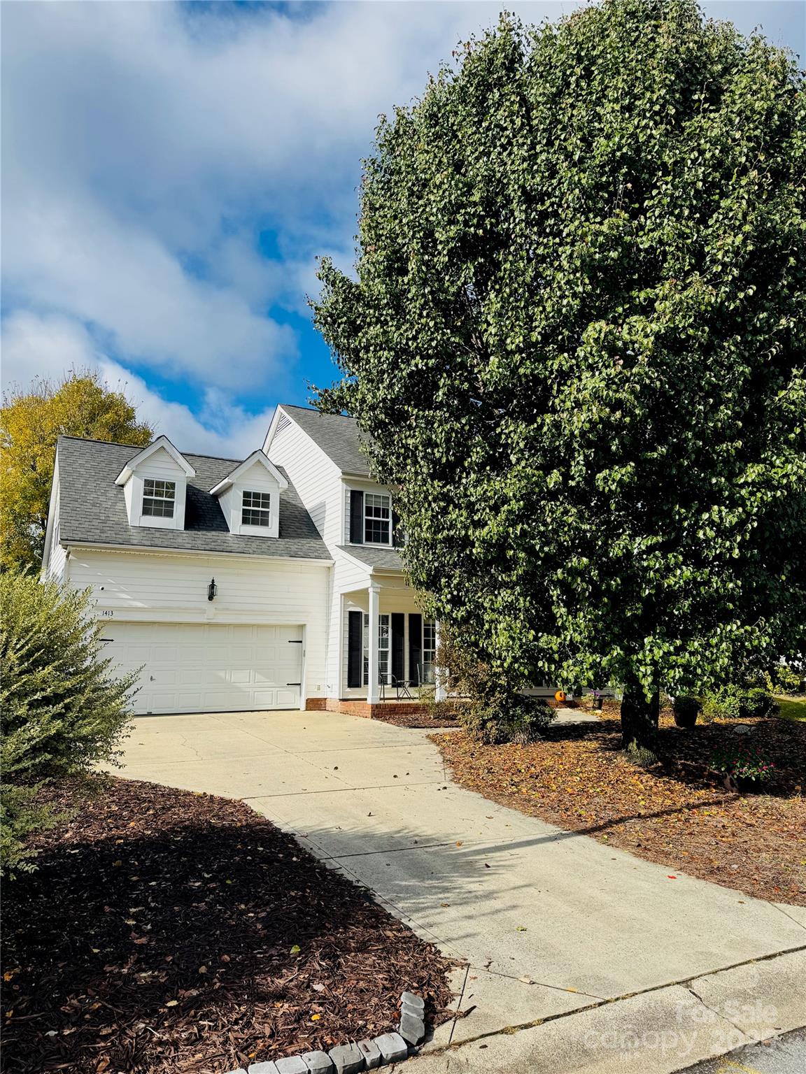 1413 Lockhart Place NW