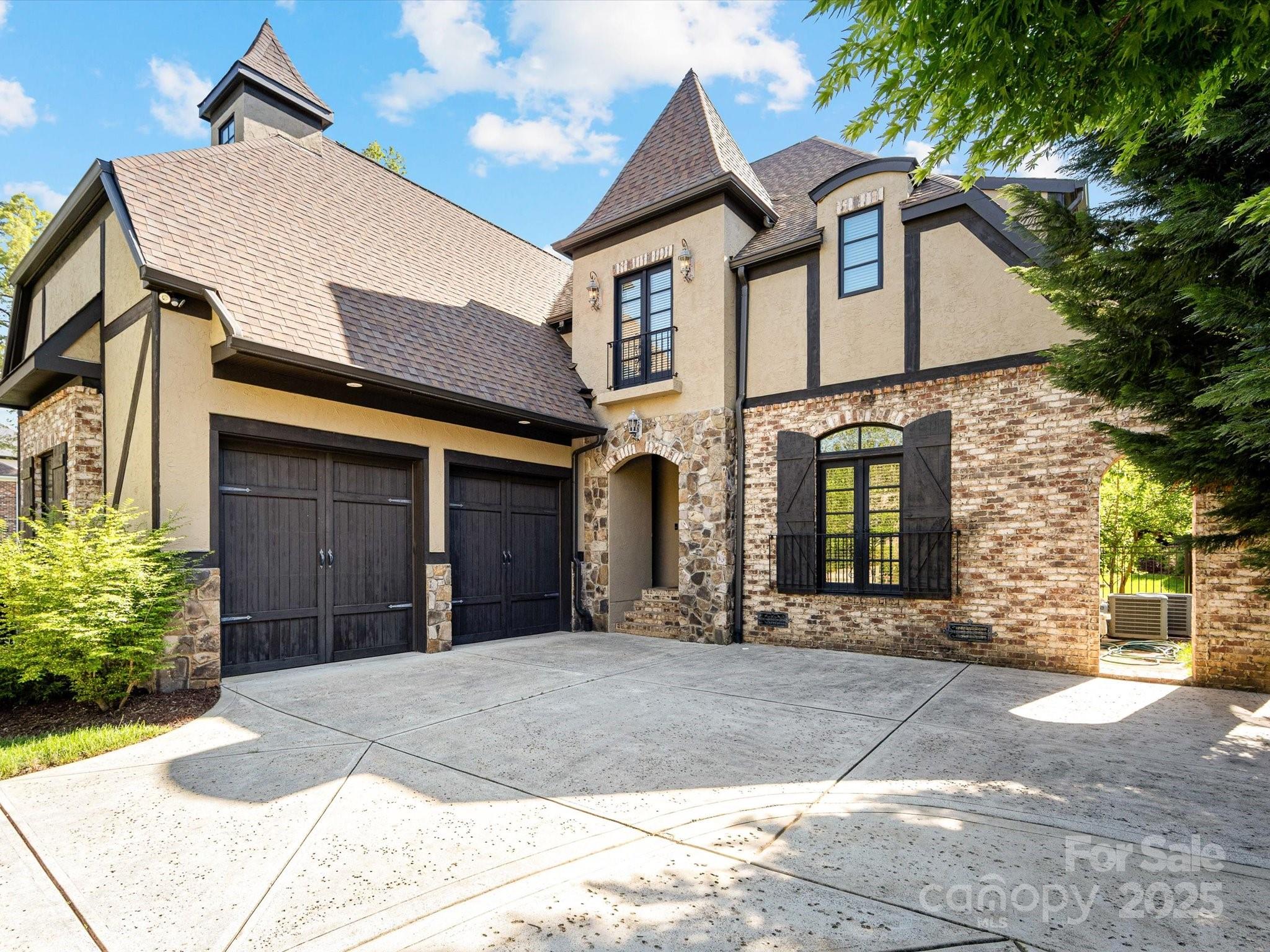 703 Sainte Rose Lane