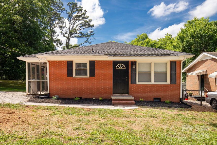 Welcome to your dream home! This fully renovated 2-bedroom, 1-bath ranch is move-in ready with stunning design choices. Enjoy an abundance of natural light, fresh paint, and refinished hardwood floors. The kitchen features butcher-block countertops, a white tile backsplash, spacious cabinetry, and stainless steel appliances, perfect for gourmet cooking. The bathroom boasts a tiled tub/shower combo, new vanity, toilet, and tile flooring. Relax or entertain in the spacious outdoor area with beautiful landscaping and screened-in porch. Conveniently located near historic downtown York, shops, dining, York Recreation Complex, Rock Hill (15 min drive), and Charlotte (30 min drive). This home is a MUST-SEE!