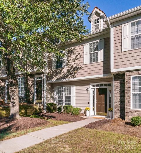 563 Goldstaff Lane Charlotte NC 28273