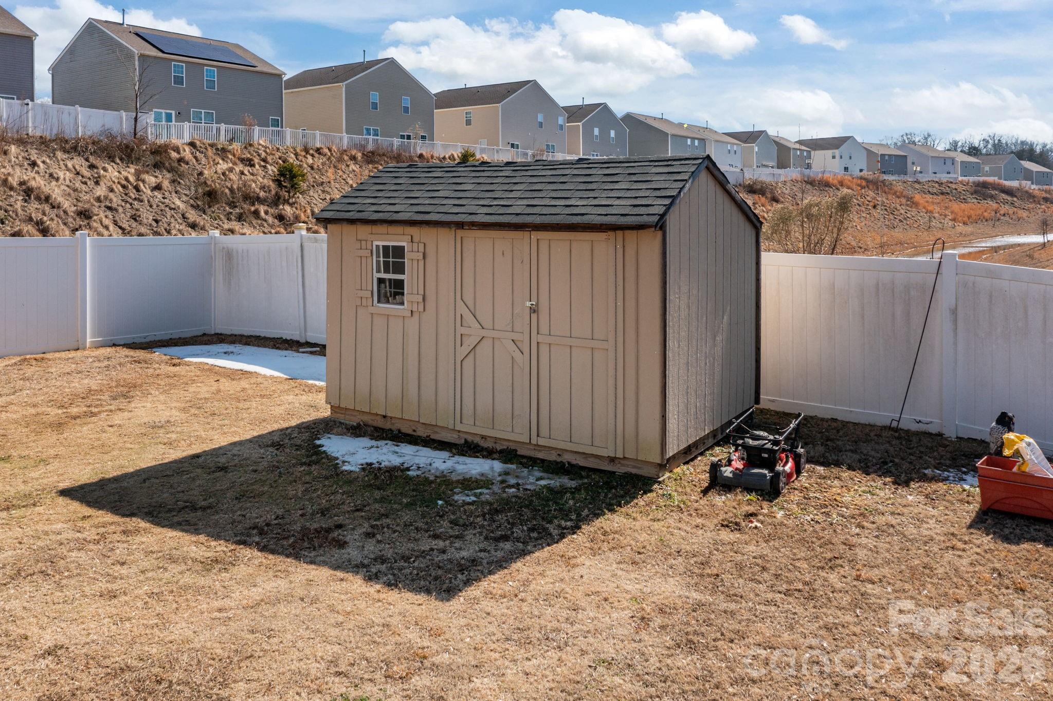 Lanier Village - Residential