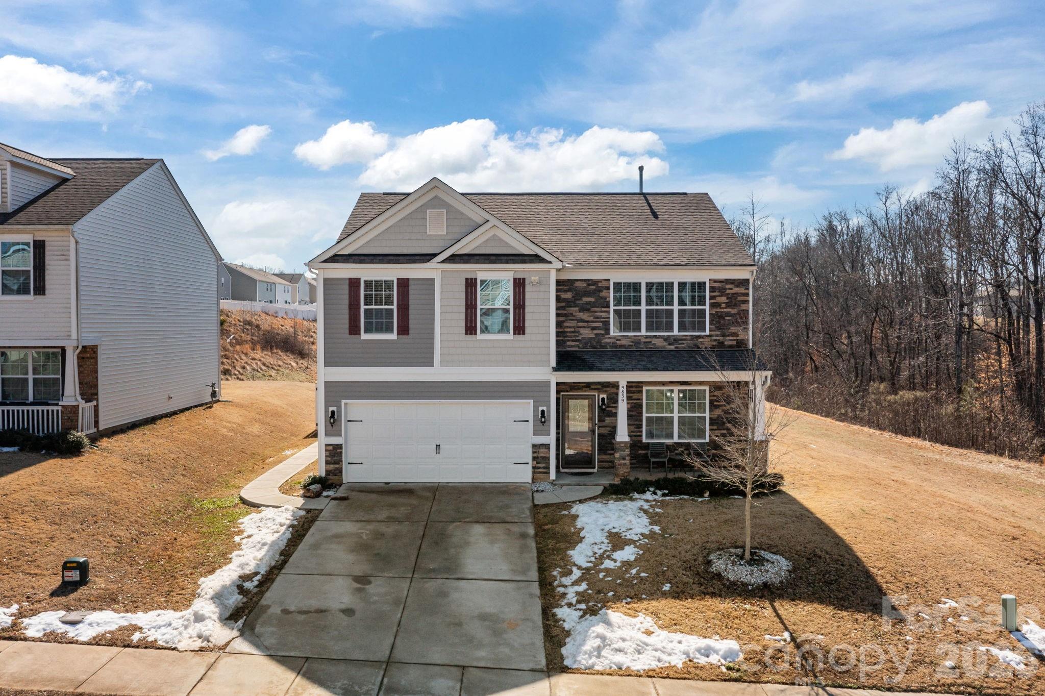 Lanier Village - Residential