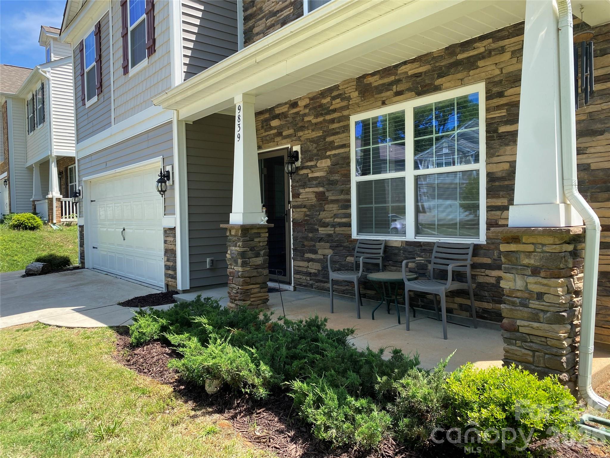 Lanier Village - Residential