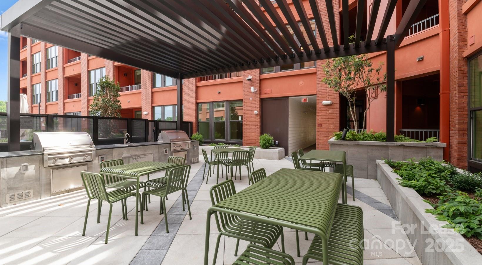 Charlotte, North Carolina 28206, United States, 3 Bedrooms Bedrooms, ,2 BathroomsBathrooms,Residential,Active,129596