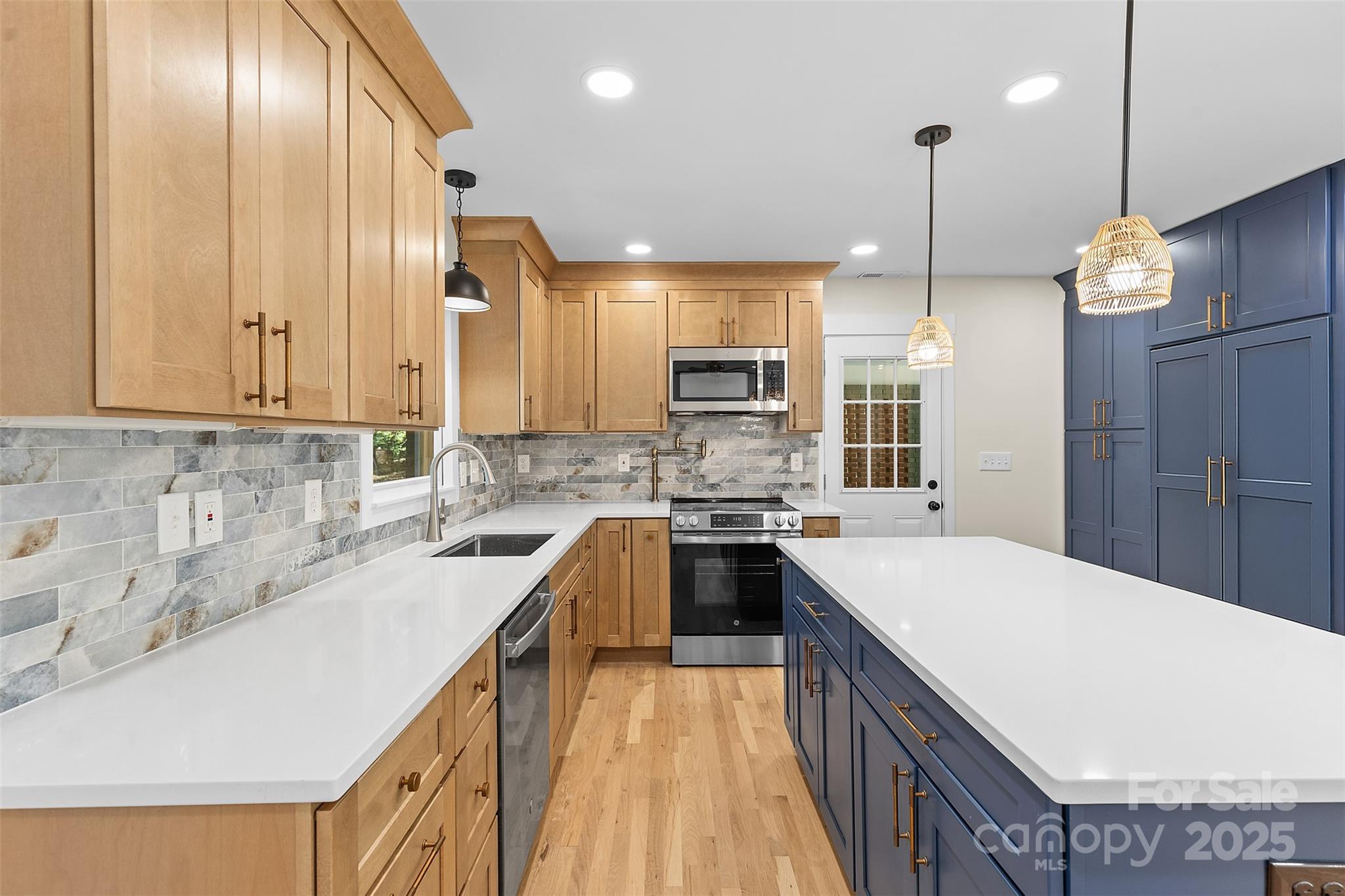 1895 Forest Lake Drive