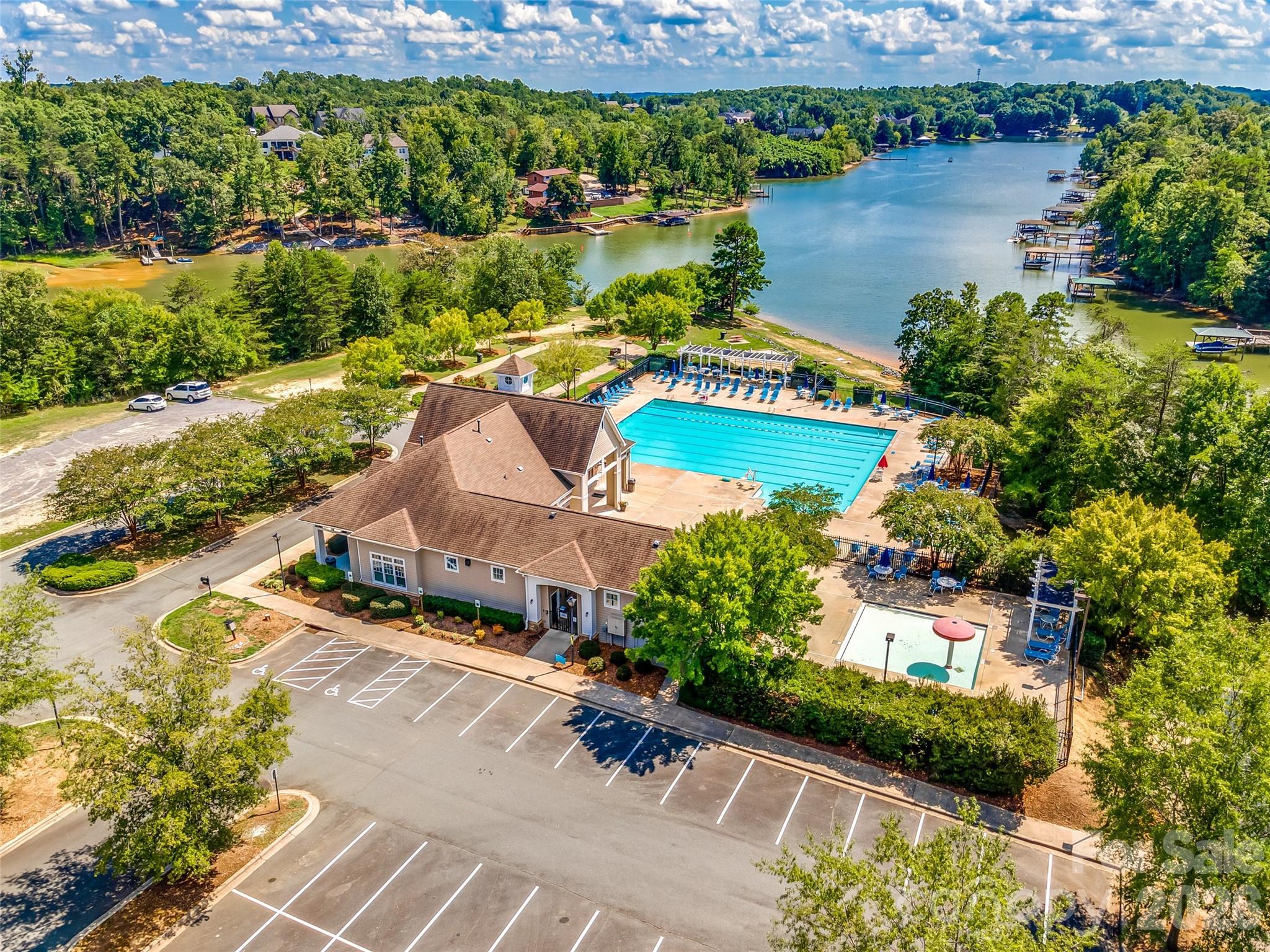 Hunters Run - Residential