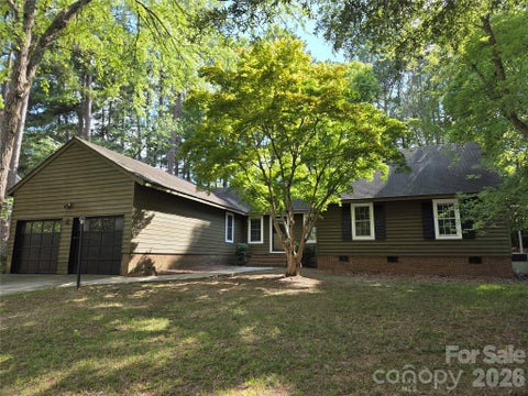 Photo of 8315 Park Vista Circle, Charlotte, NC 28226 (MLS # 4406144)
