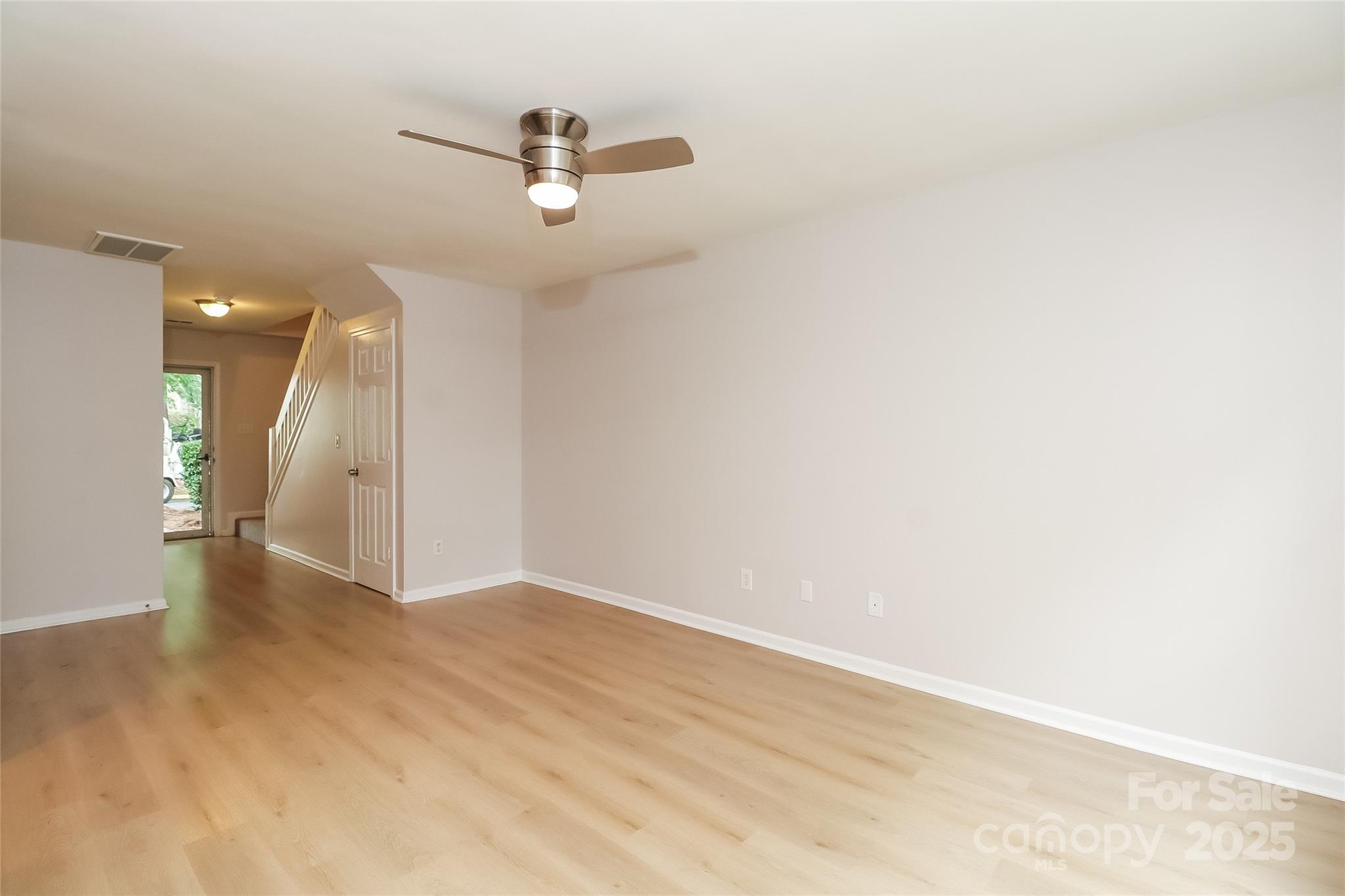 10007 University Park Lane