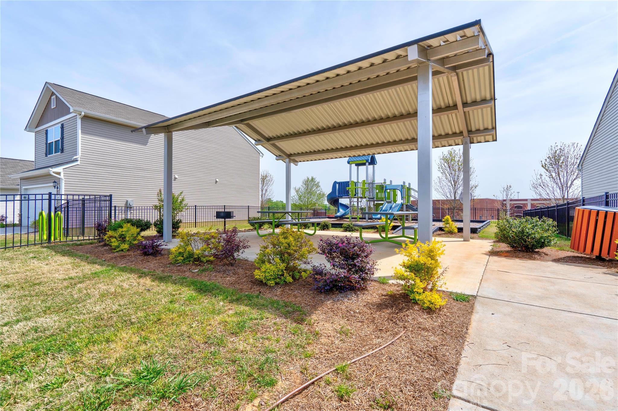 Pinnacle Estates - Residential