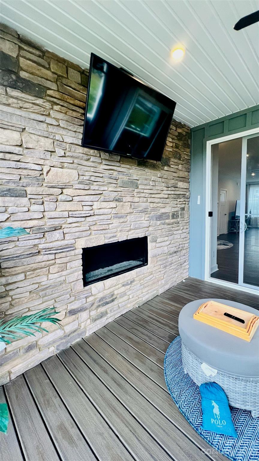 Trinity Townes - Residential Lease