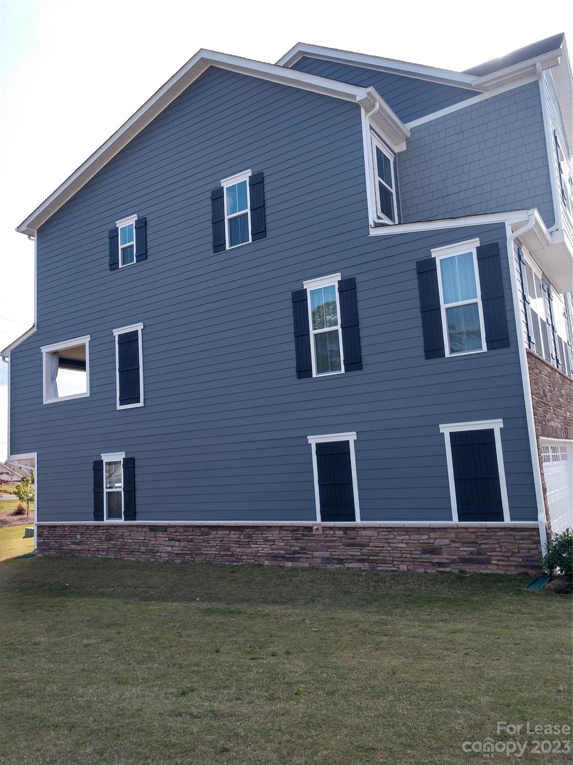 Trinity Townes - Residential Lease