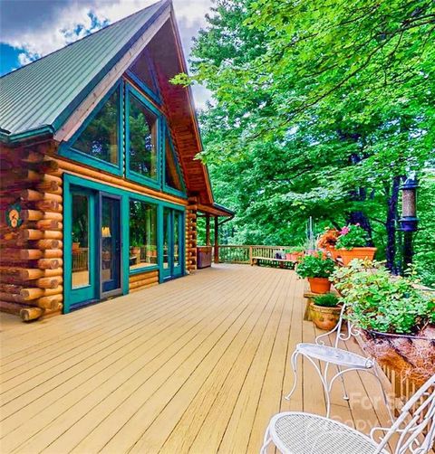 A home in Lake Toxaway