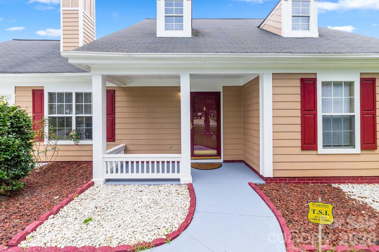 384 Cedarcroft Drive 100