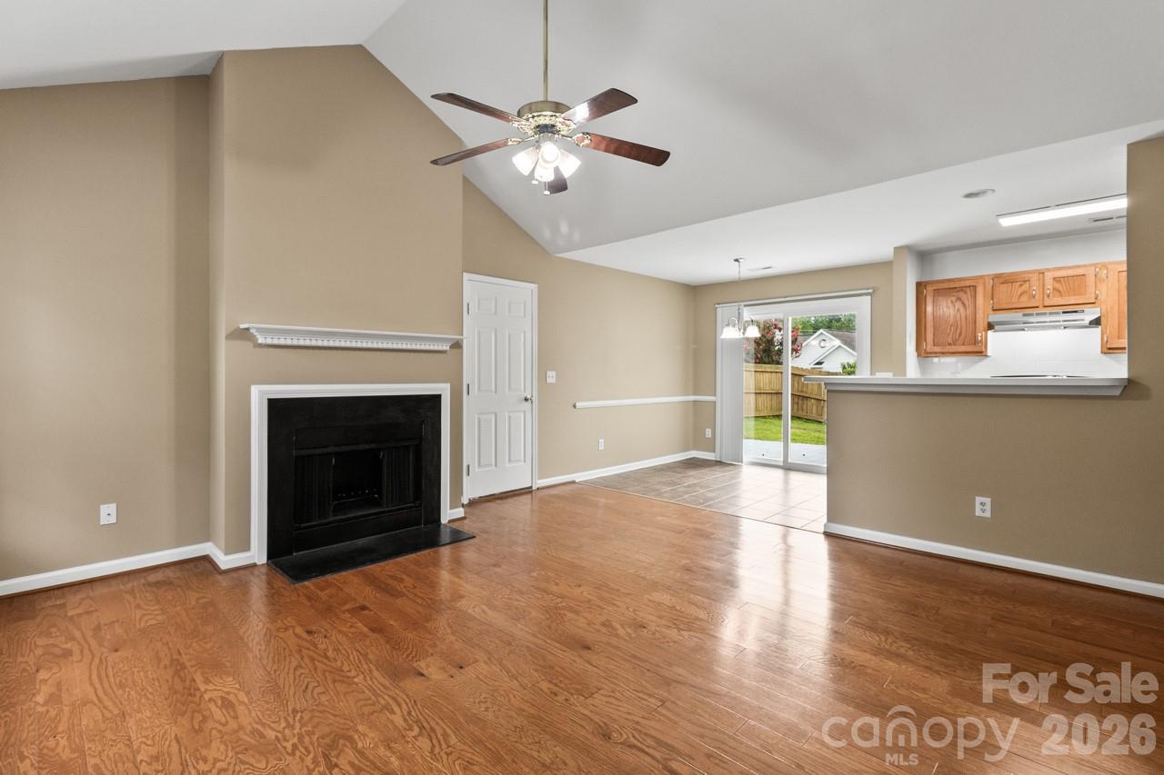 384 Cedarcroft Drive 100
