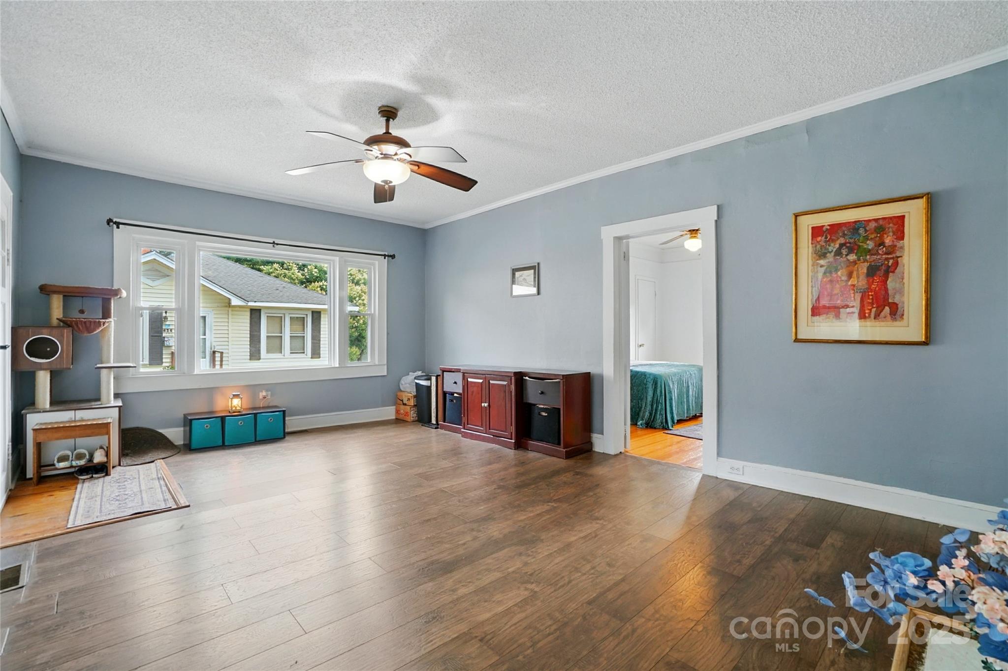 435 Sixteenth Street