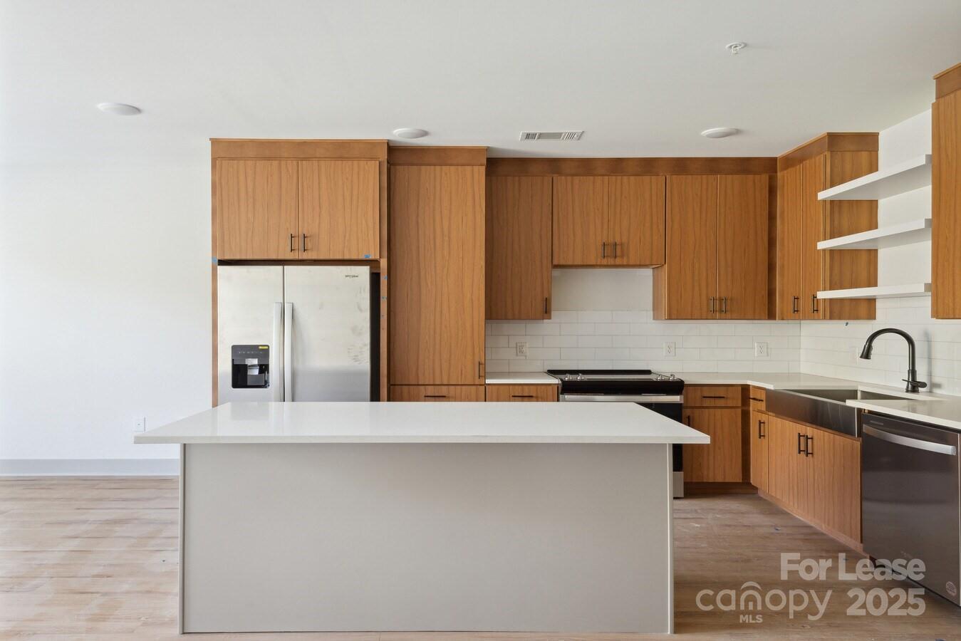 Charlotte, North Carolina 28206, United States, 3 Bedrooms Bedrooms, ,3 BathroomsBathrooms,Residential,Active,208338