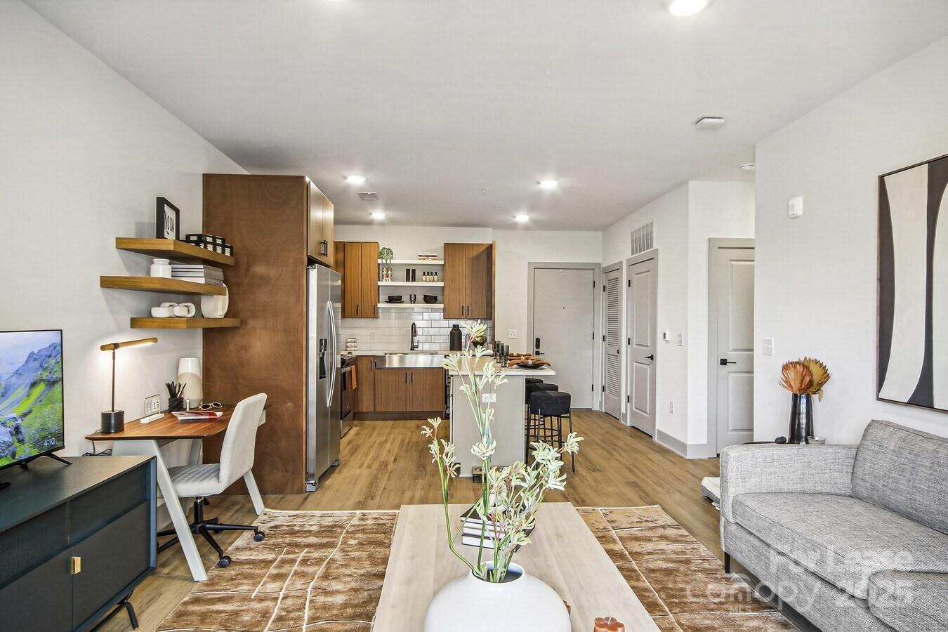 Charlotte, North Carolina 28206, United States, 3 Bedrooms Bedrooms, ,3 BathroomsBathrooms,Residential,Active,208338