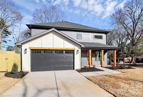 818 Yellowstone Drive Charlotte NC 28208