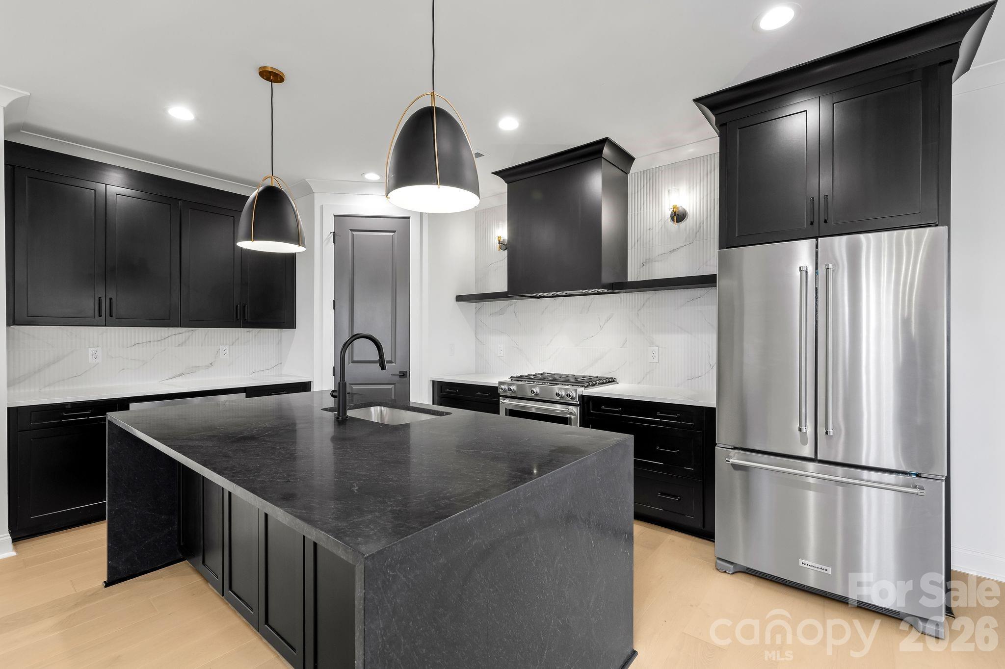 818 Yellowstone Drive