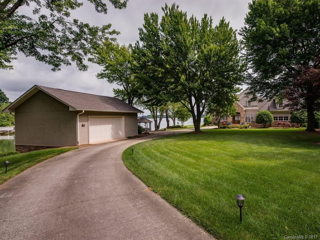 Country Club Shores - Residential