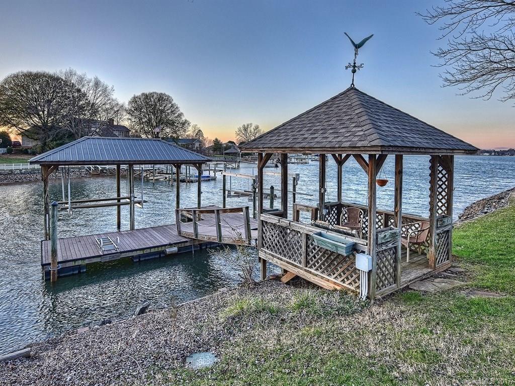 Country Club Shores - Residential