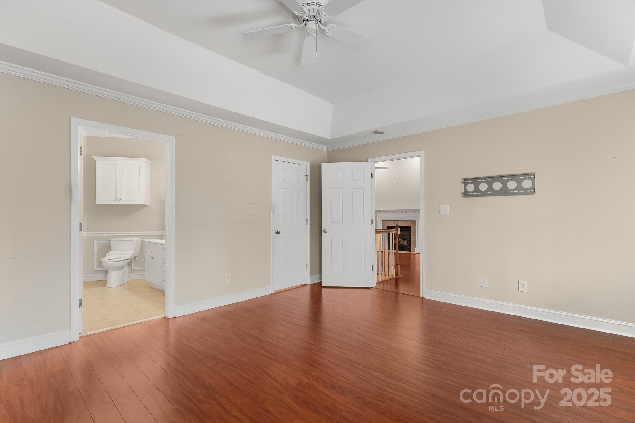 The Columns - Residential