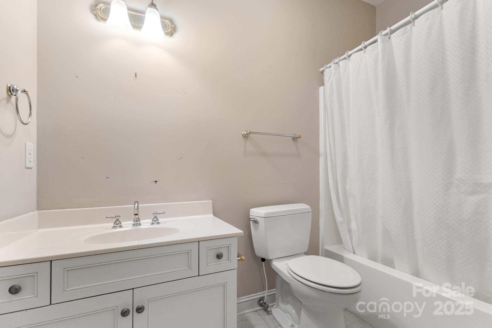 The Columns - Residential