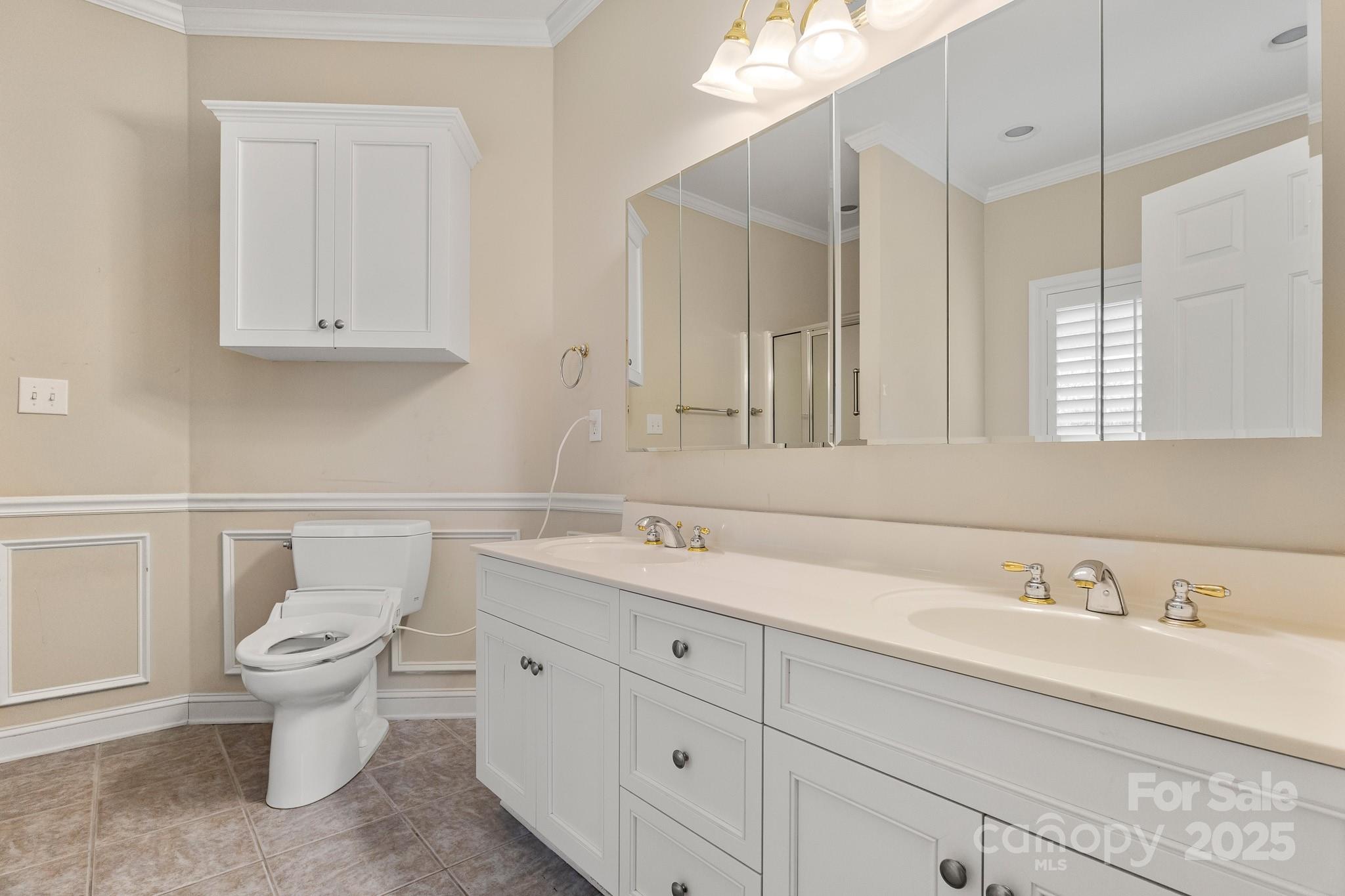 The Columns - Residential