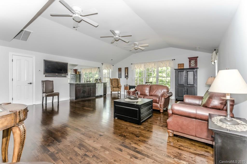 Lakeshore - Residential