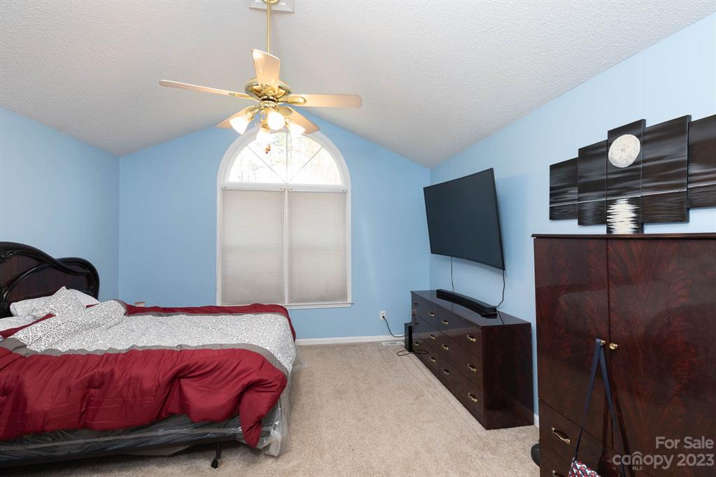 Edgewoods - Residential