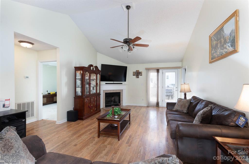 Edgewoods - Residential