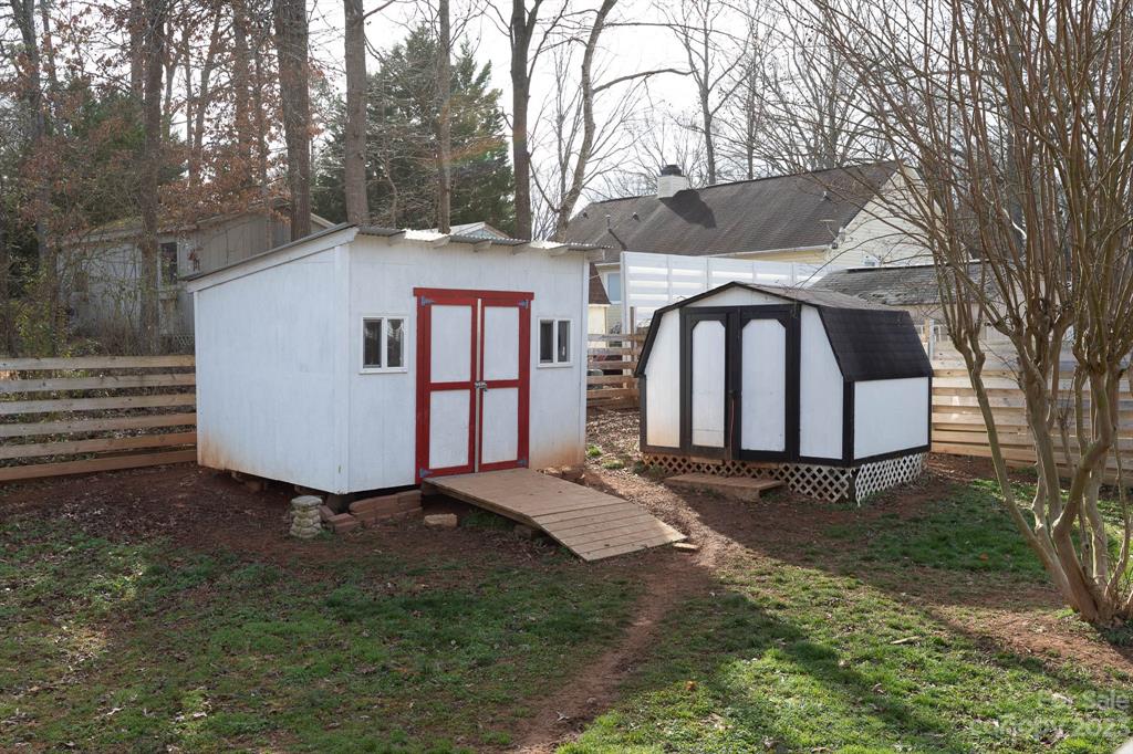 Edgewoods - Residential