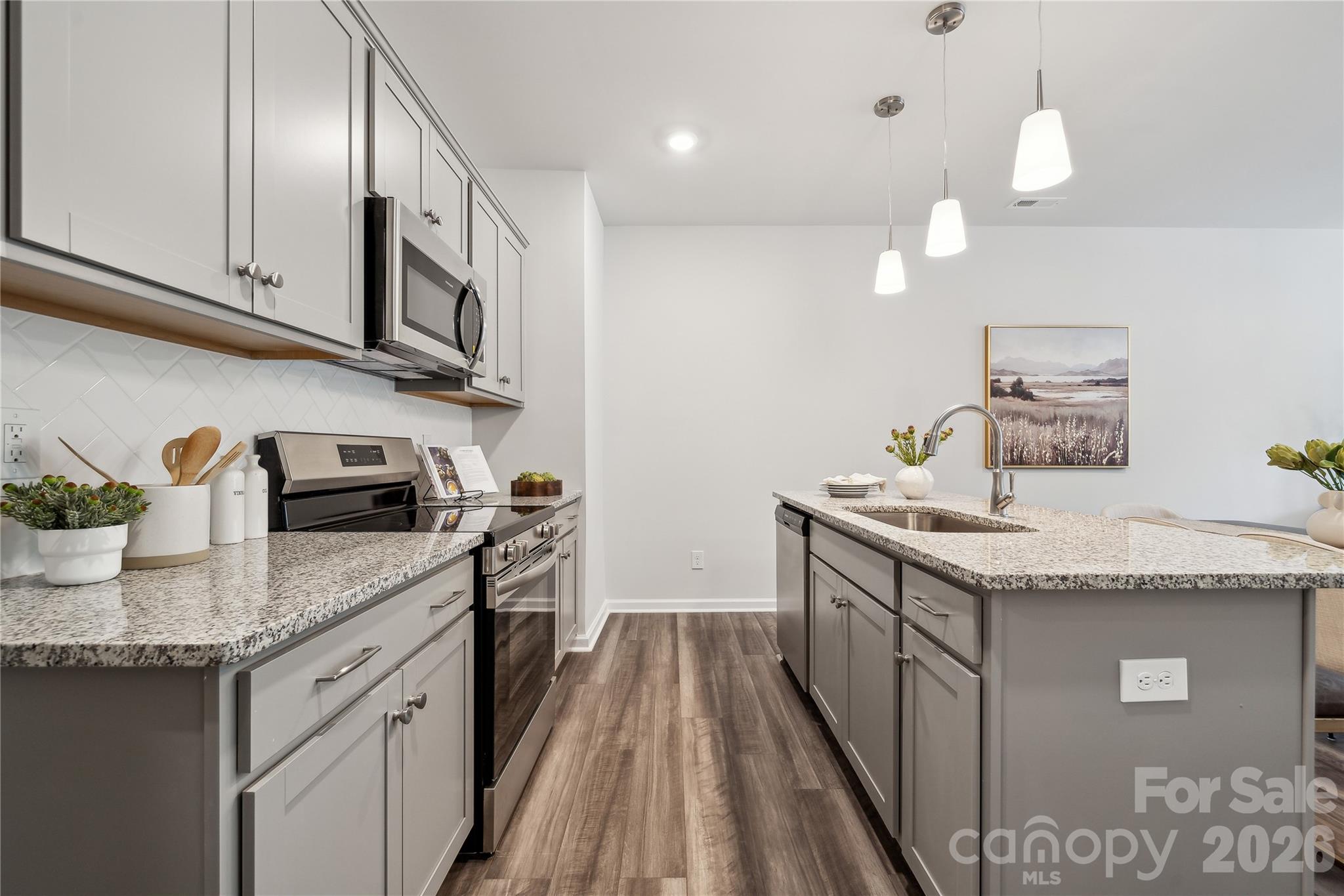 6554 Harlech Street 25
