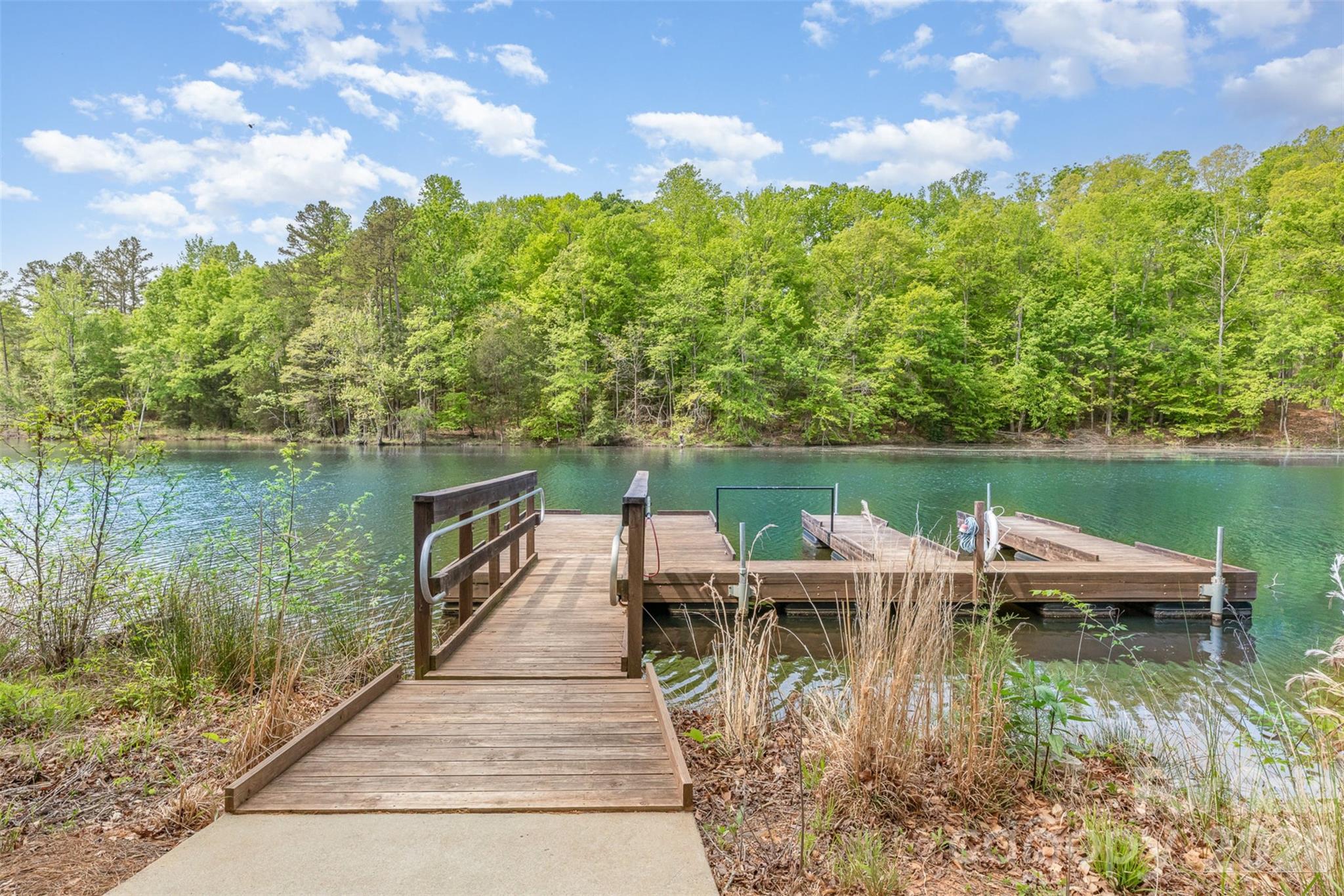 Tree Tops - Residential