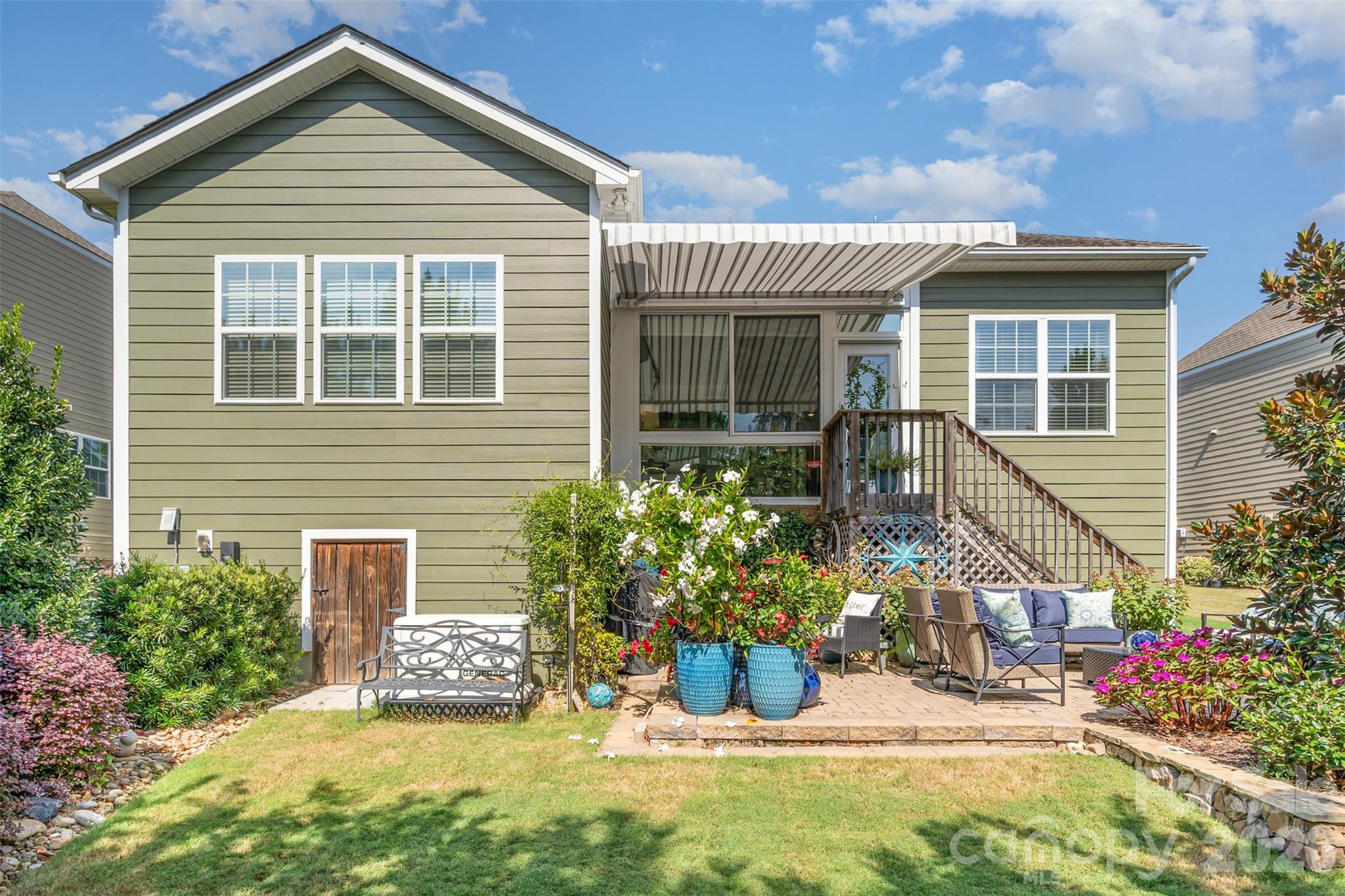 Tree Tops - Residential