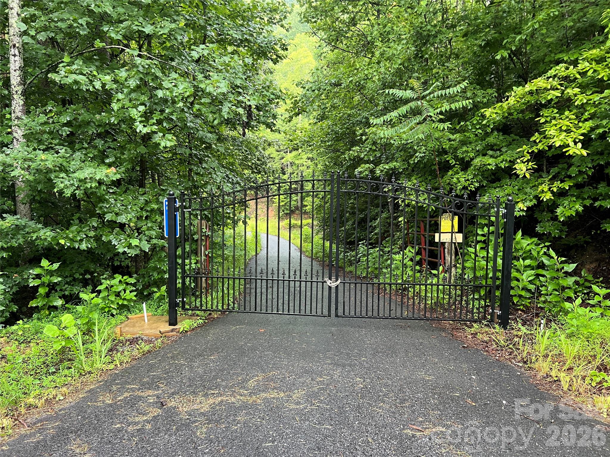 Buck Mountain - Land