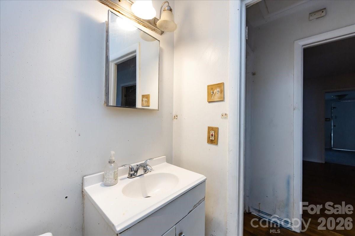 none - Residential Income