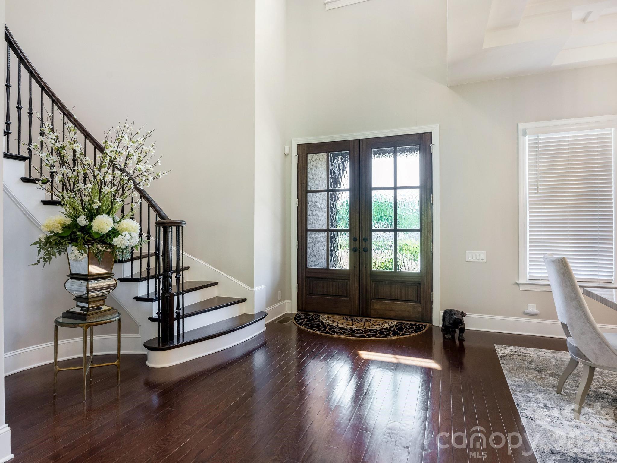 1115 Shelton Oaks Court